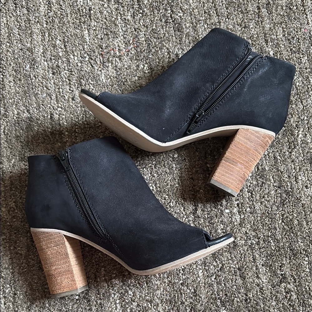 ARNOLD CHURGIN Open Toe Booties